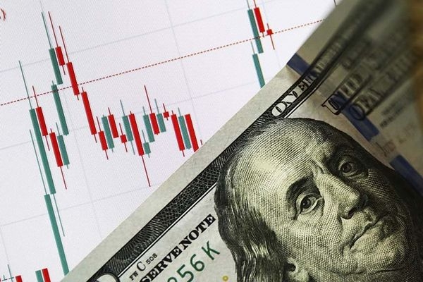    Курс доллара вернулся к росту против корзины мировых валют
